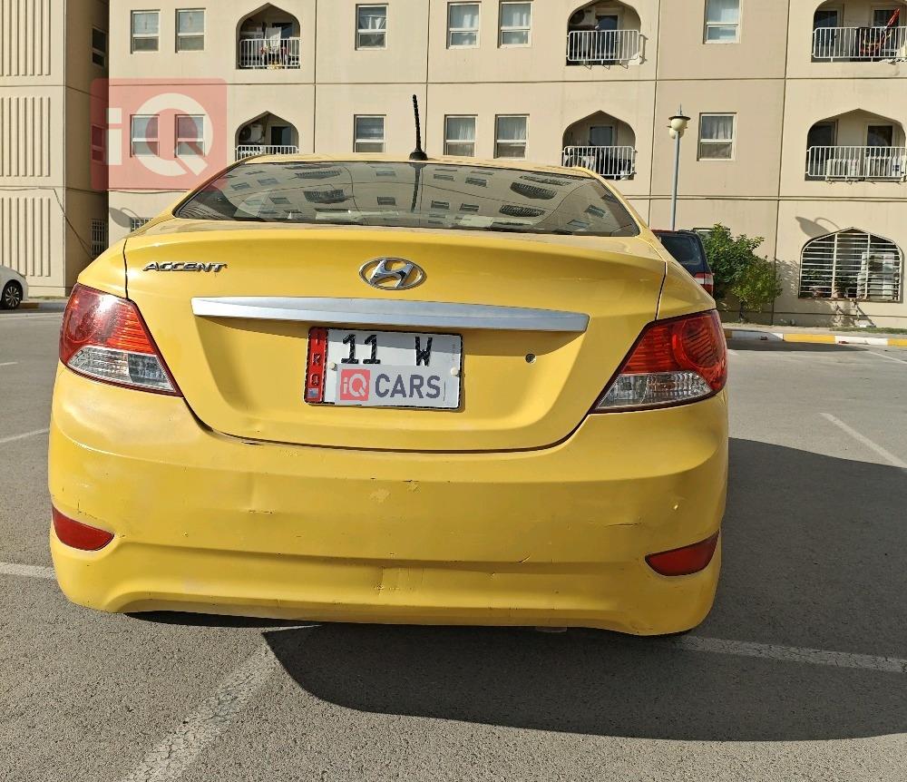 هیوندای ئەکسنت